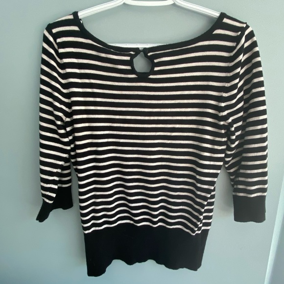 B&W Shirt - Picture 2 of 2